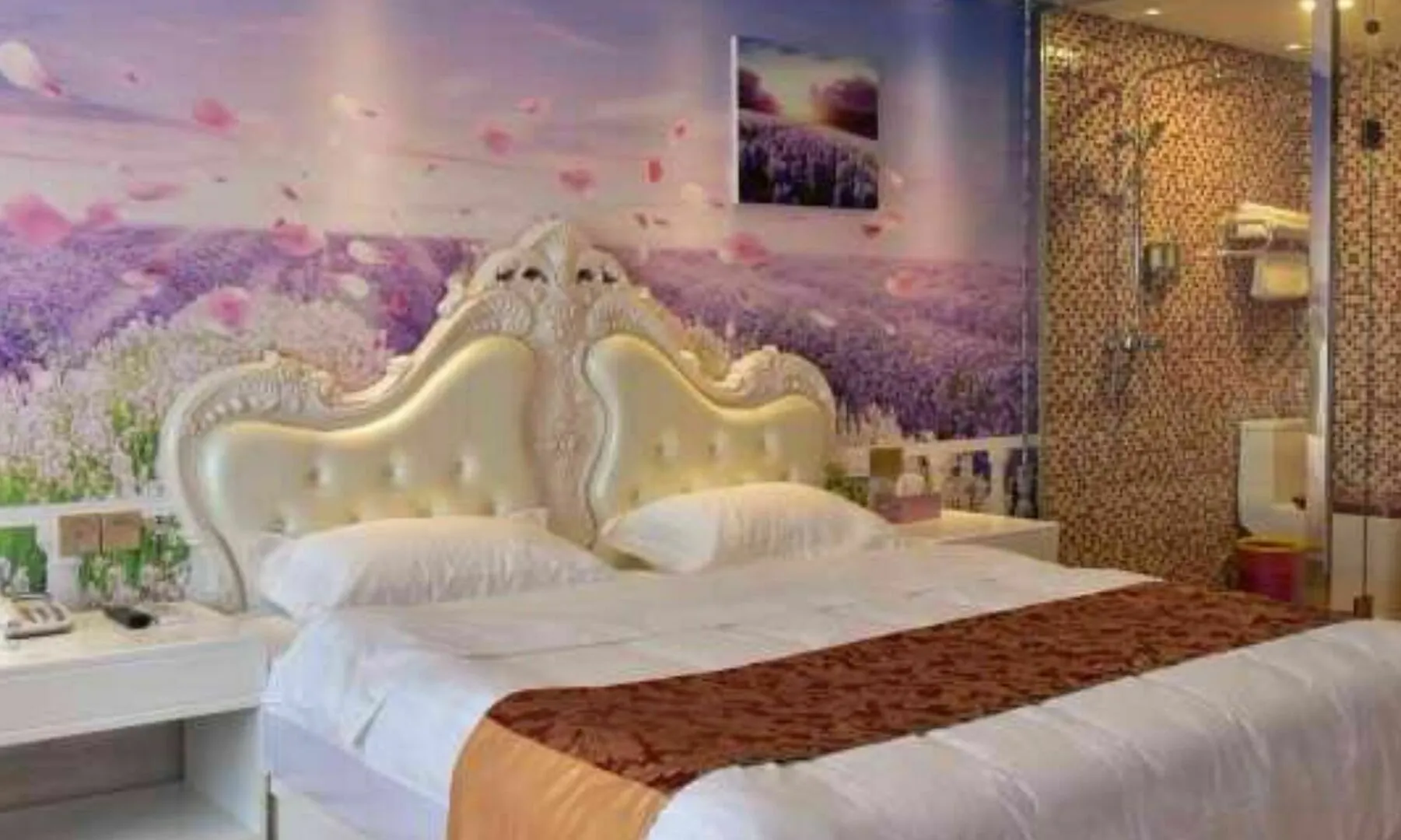 Luoyang Jiayue Theme Hotel 2*, Luoyang (Henan)
